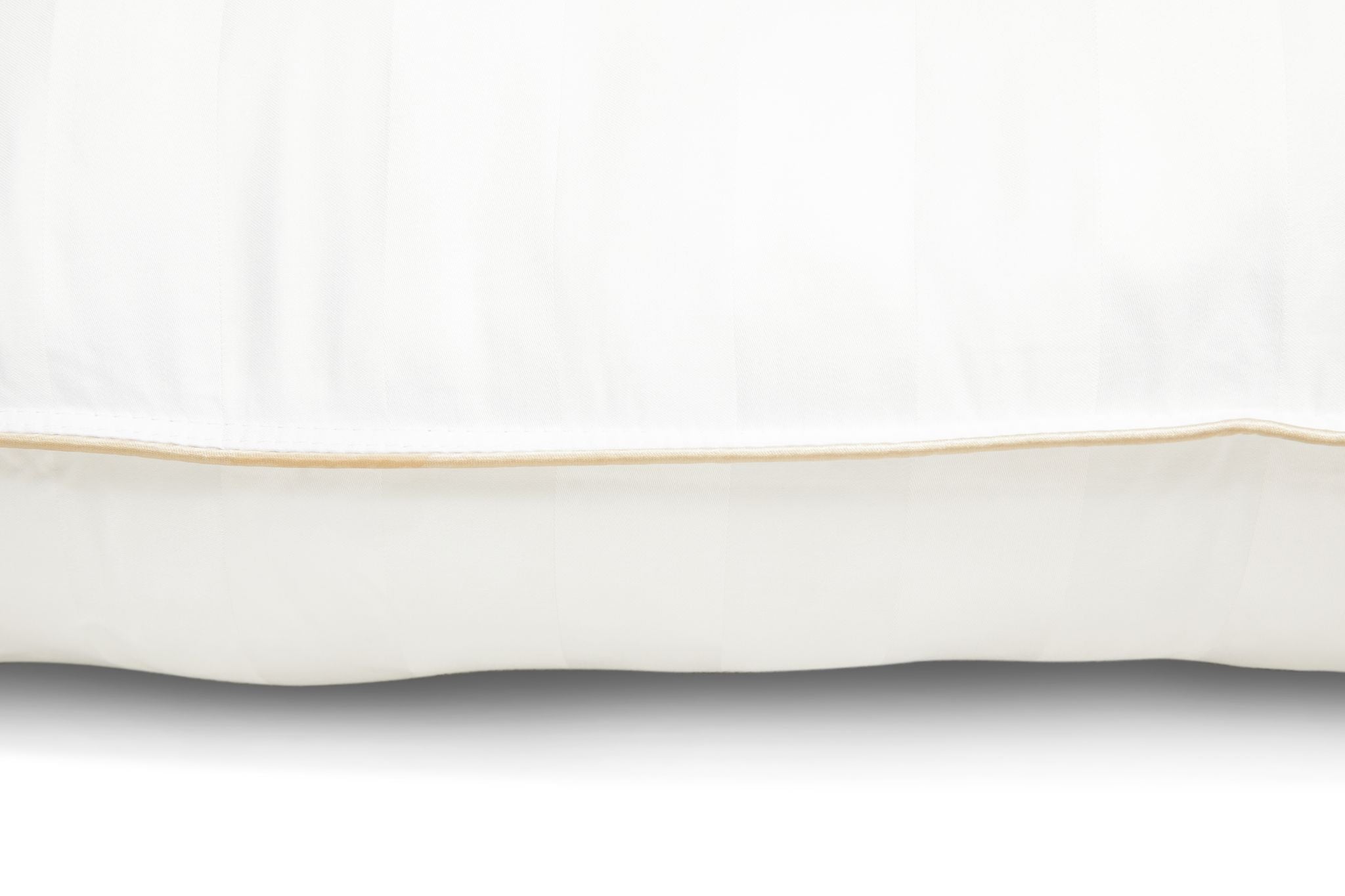 The Duke - Bamboo Cover + Comforel Fiber Fill